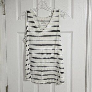 Women's Liz Claiborne Medium Striped Cooling Pajama Set